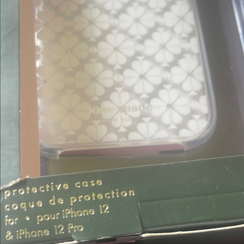 Kate Spade iPhone 12/12 proWhite Floral iPhone Case - Picture 3 of 4